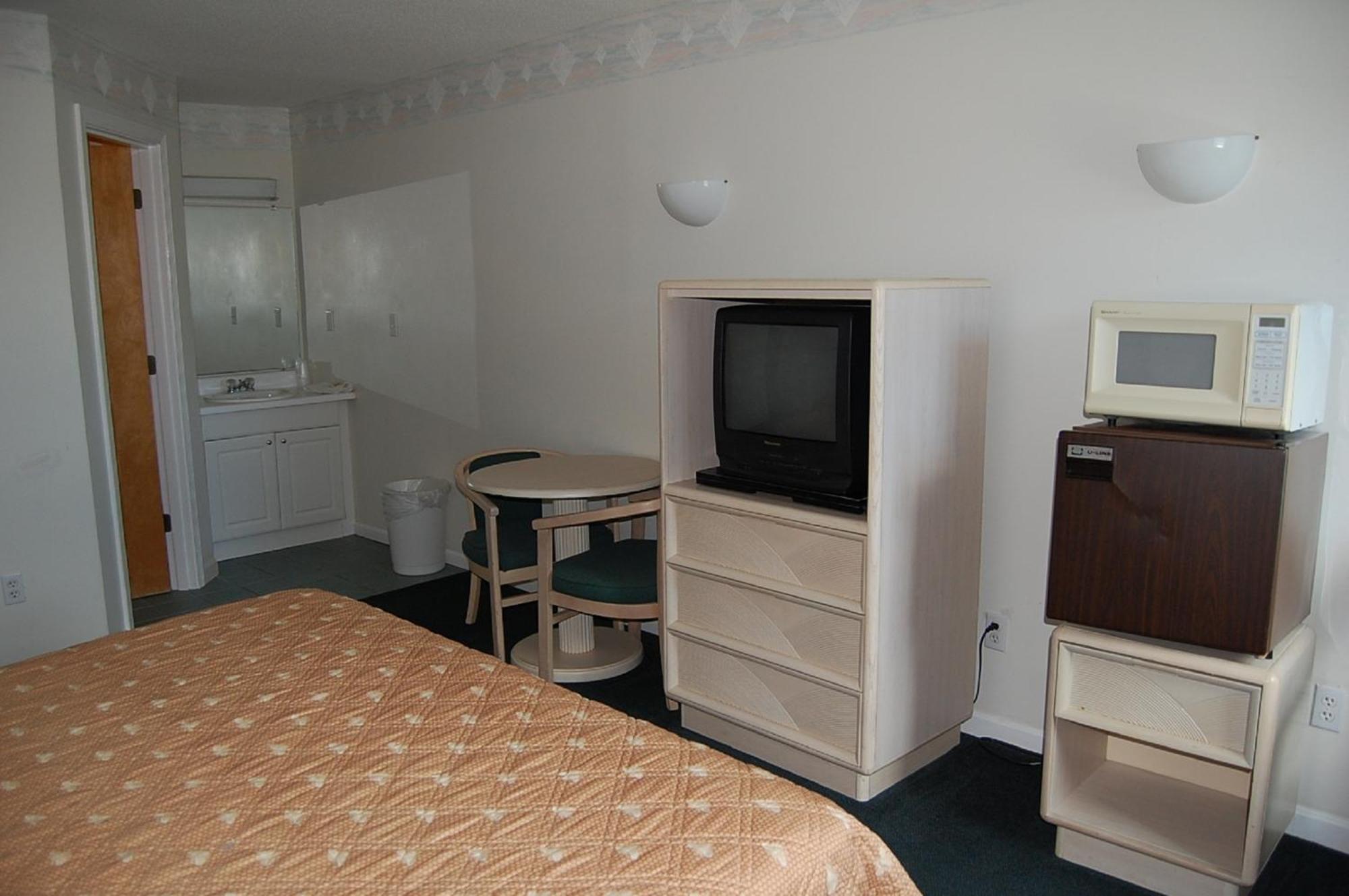 Point 1 Resort & Motel Westerly Room photo