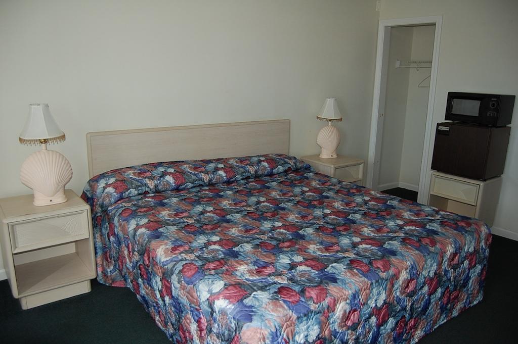 Point 1 Resort & Motel Westerly Exterior photo