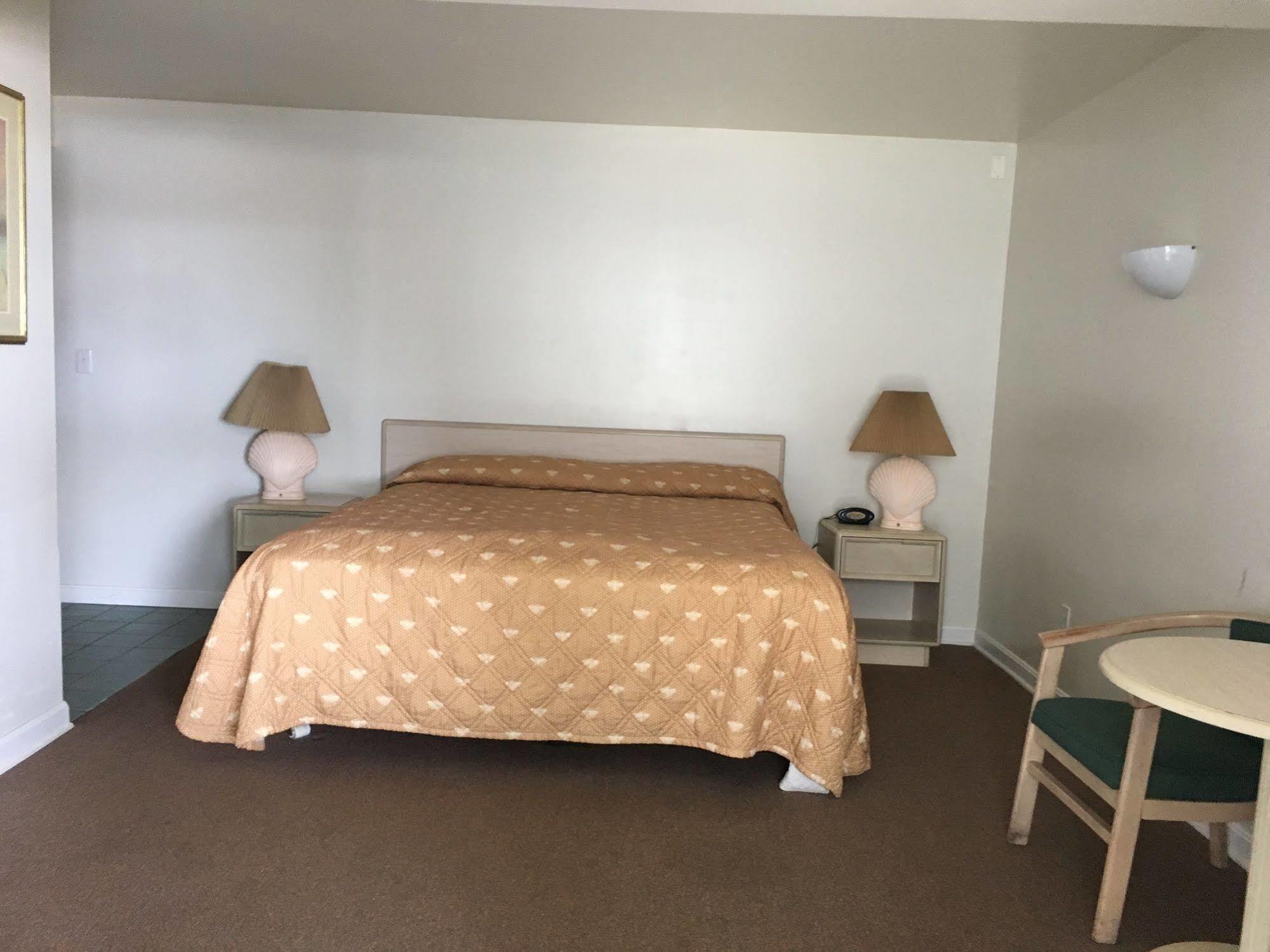 Point 1 Resort & Motel Westerly Exterior photo
